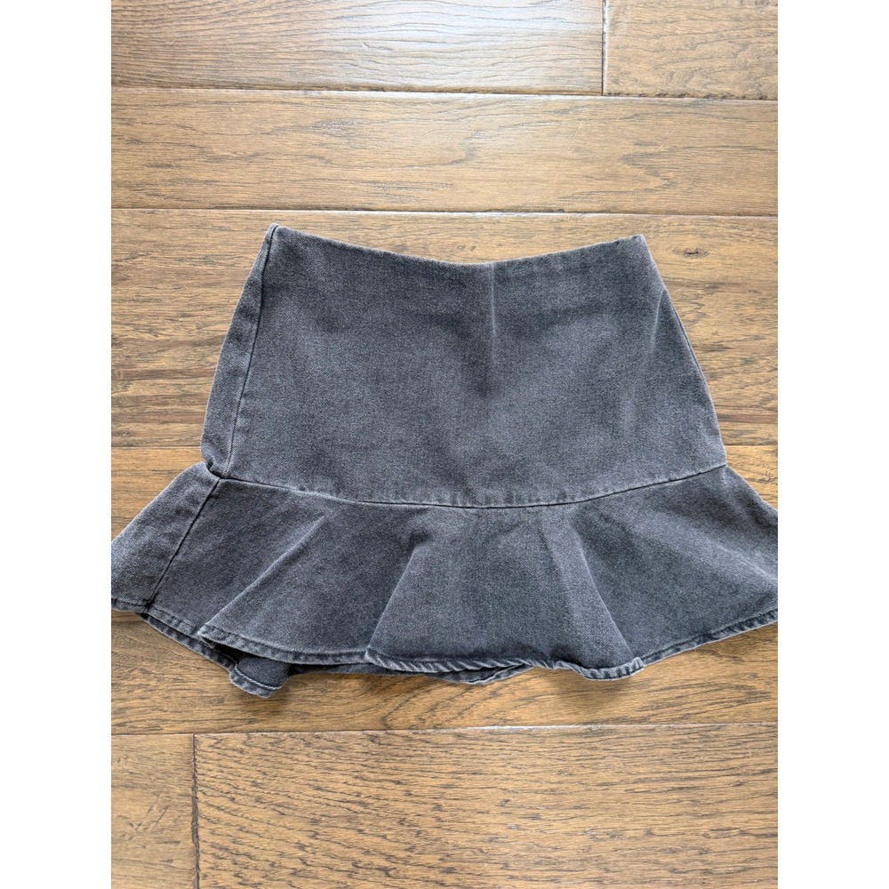 Forever 21 Denim Ruffle Hem Skirt Size Small Minimalist Y2K